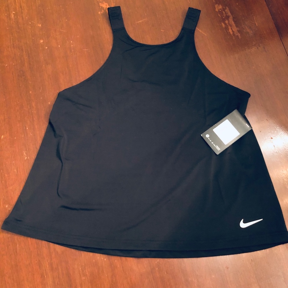 Nike black tank NWT medium
